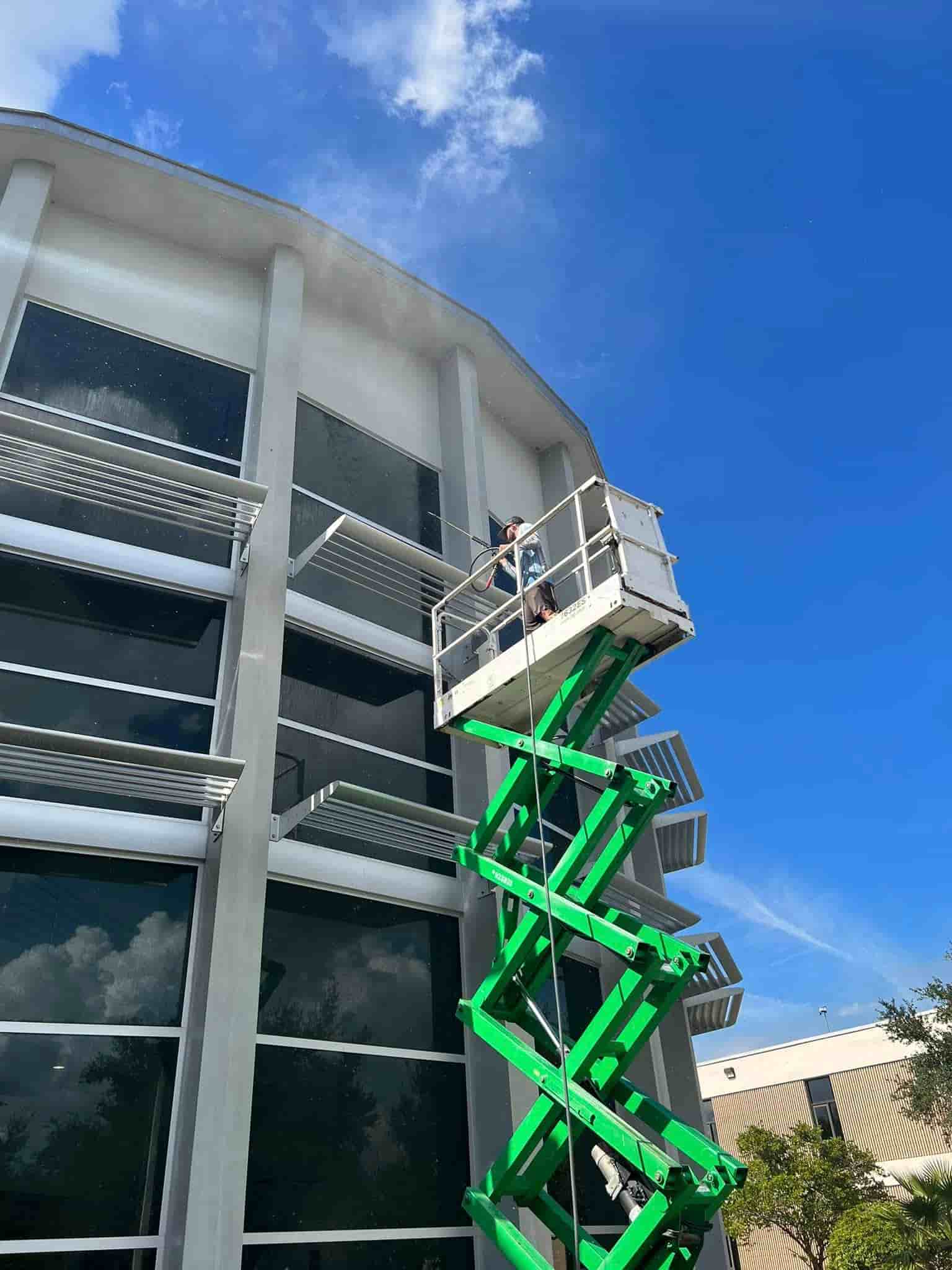 Commercial pressure washing service